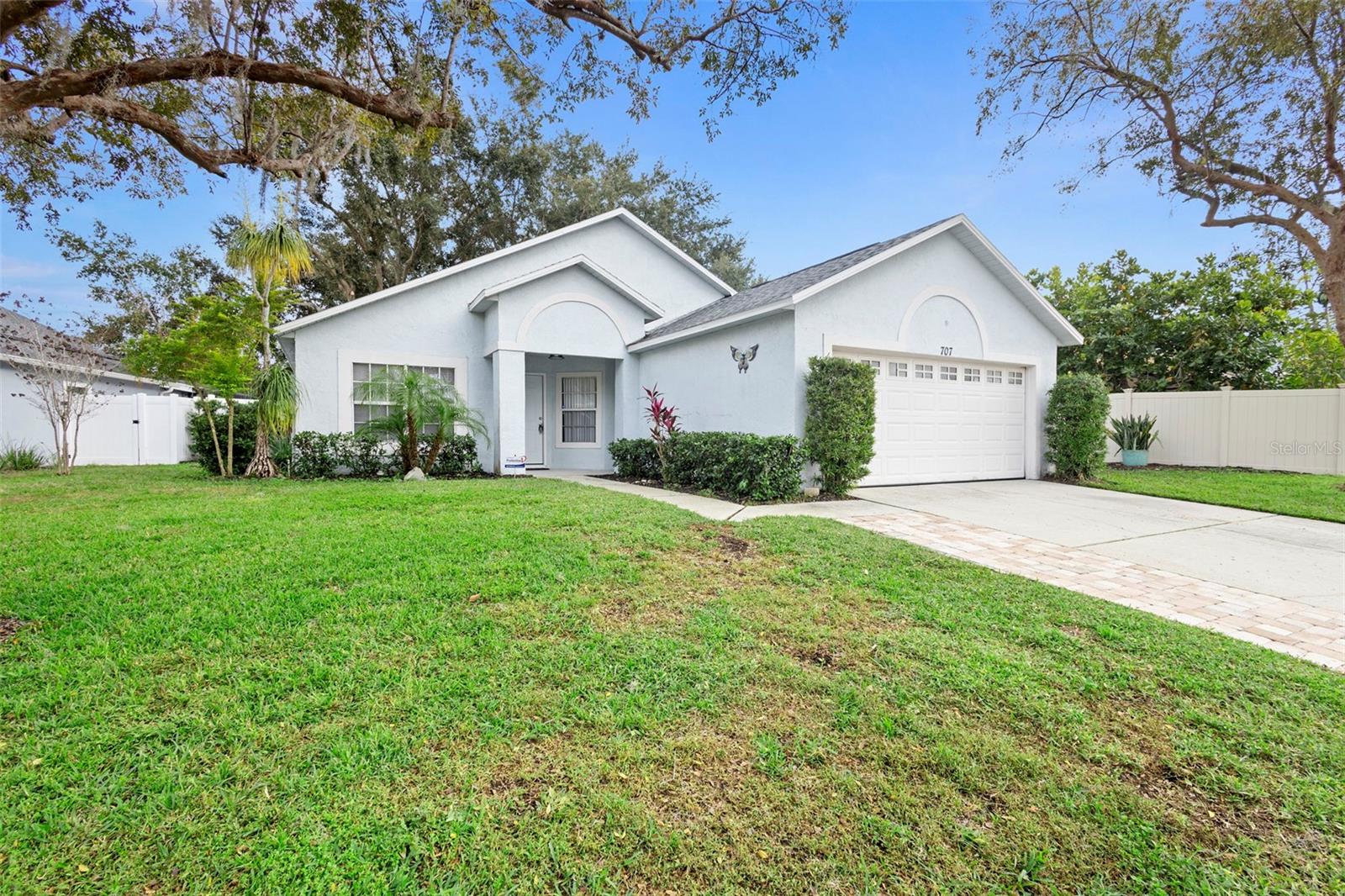 CHASE GROVES UNIT 7A - Residential Lease