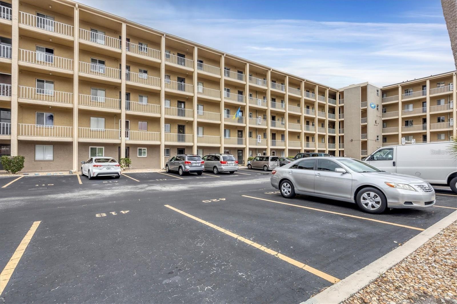 BAYSHORE ON THE LAKE APTS II SEC 3 - Residential