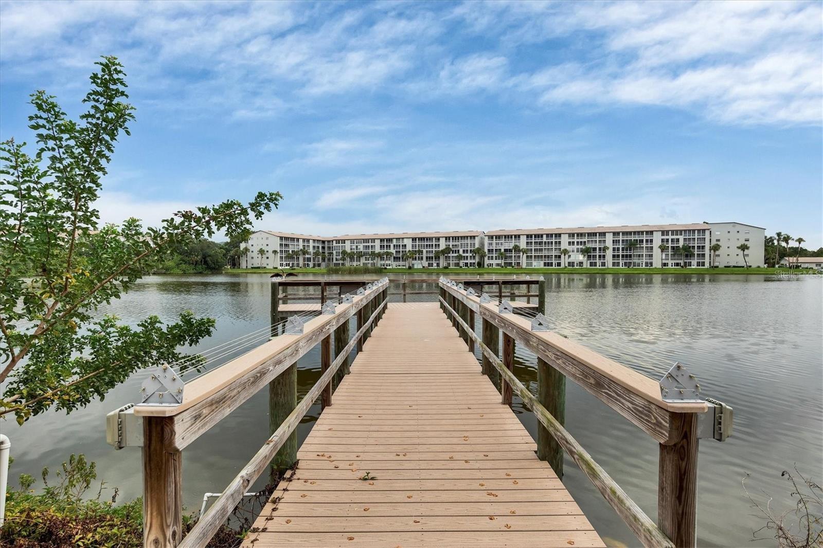 BAYSHORE ON THE LAKE APTS II SEC 3 - Residential