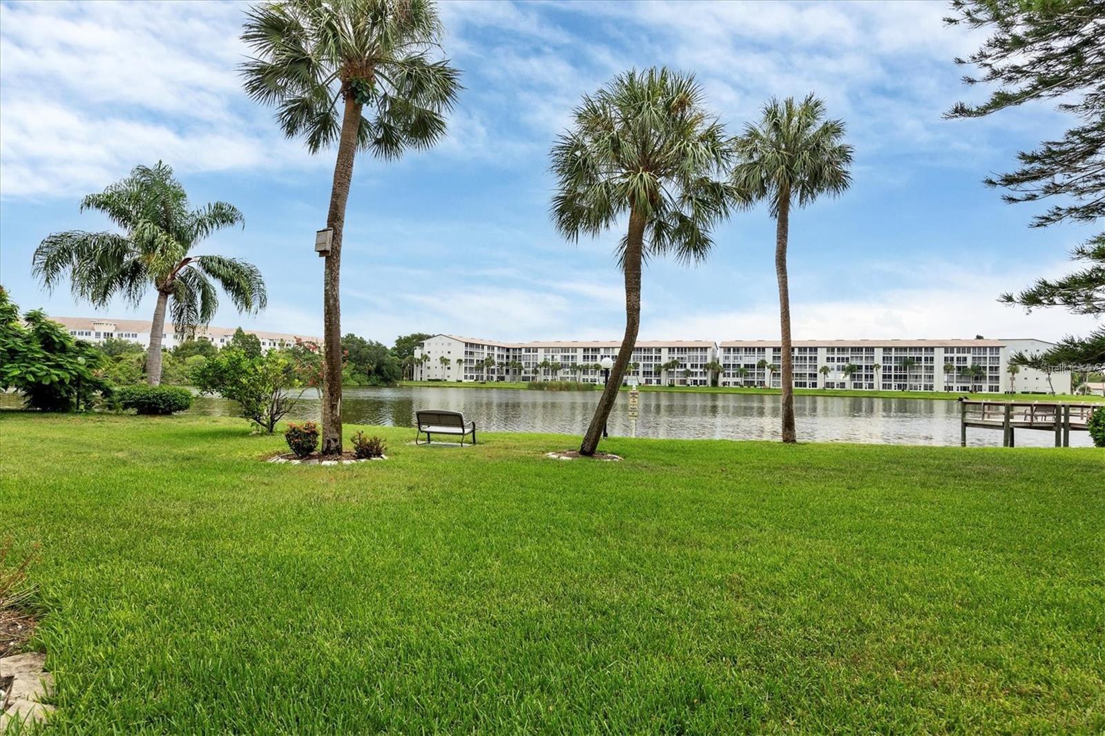 BAYSHORE ON THE LAKE APTS II SEC 3 - Residential