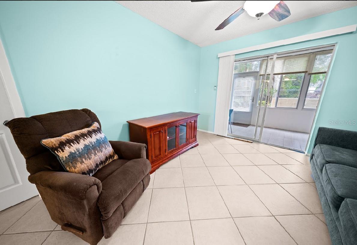 BAYSHORE ON THE LAKE APTS II SEC 3 - Residential