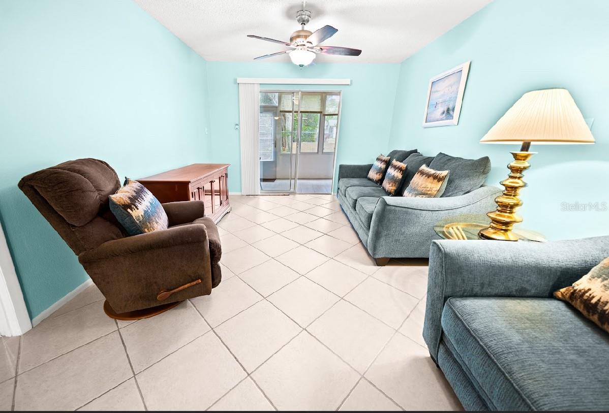 BAYSHORE ON THE LAKE APTS II SEC 3 - Residential