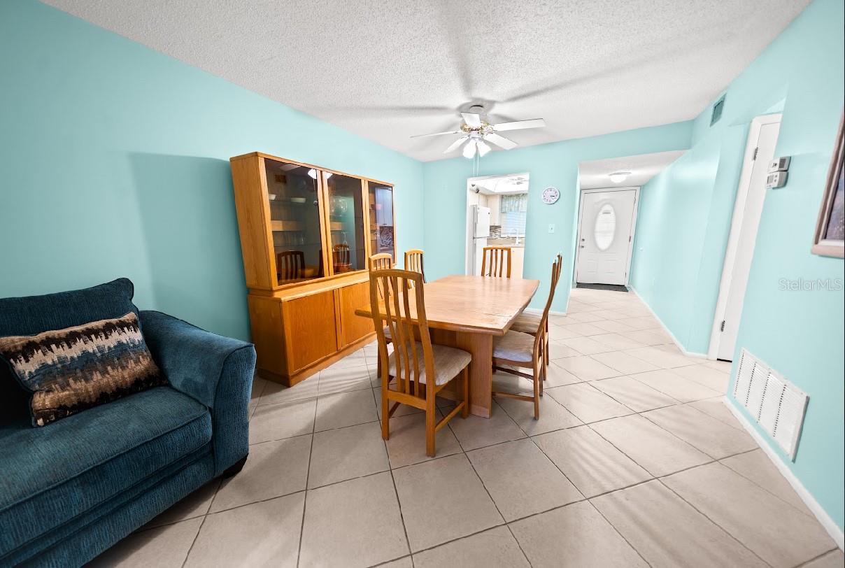 BAYSHORE ON THE LAKE APTS II SEC 3 - Residential