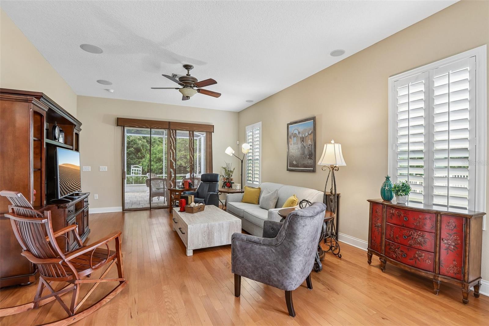 2849 DEVONOAK BOULEVARD