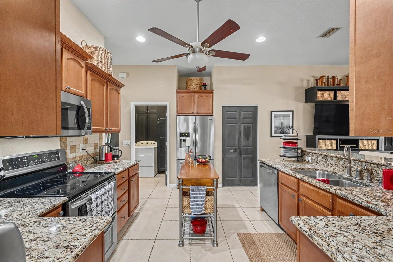 ROYAL HIGHLANDS - Residential