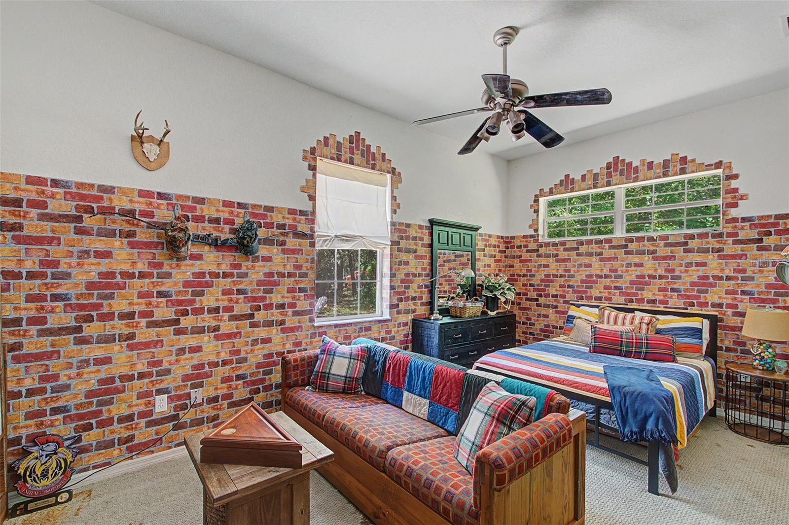 ROYAL HIGHLANDS - Residential