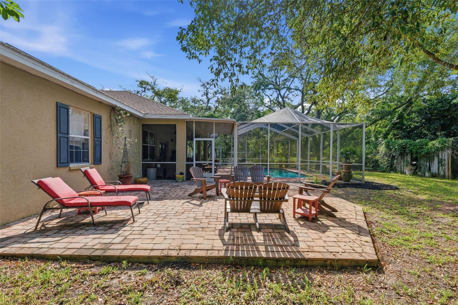ROYAL HIGHLANDS - Residential