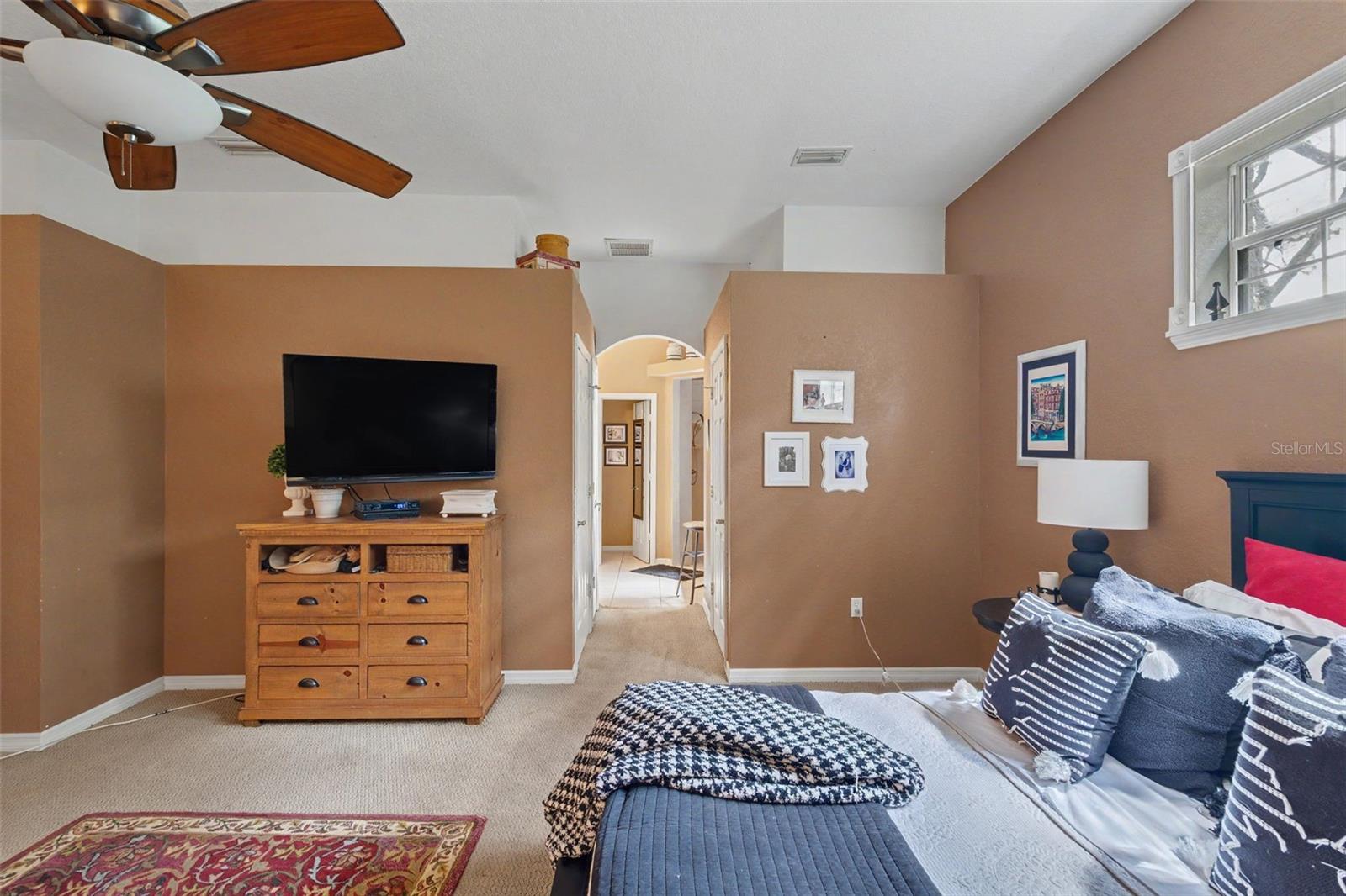 ROYAL HIGHLANDS - Residential
