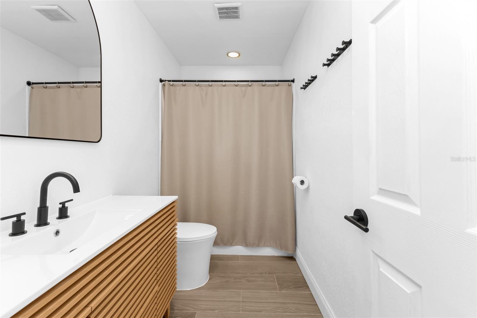 OXFORD MANOR 3RD ADD - Residential