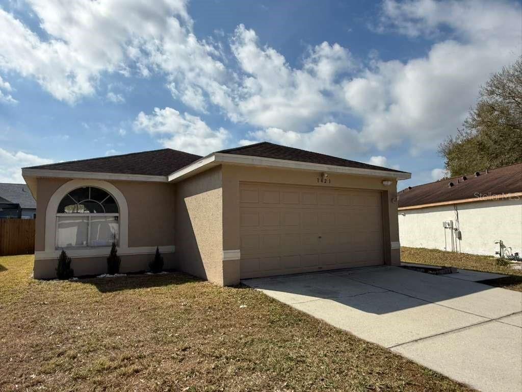 Photo of 1421 Mohrlake Drive, Brandon, FL 33511 (MLS # TB8478418)