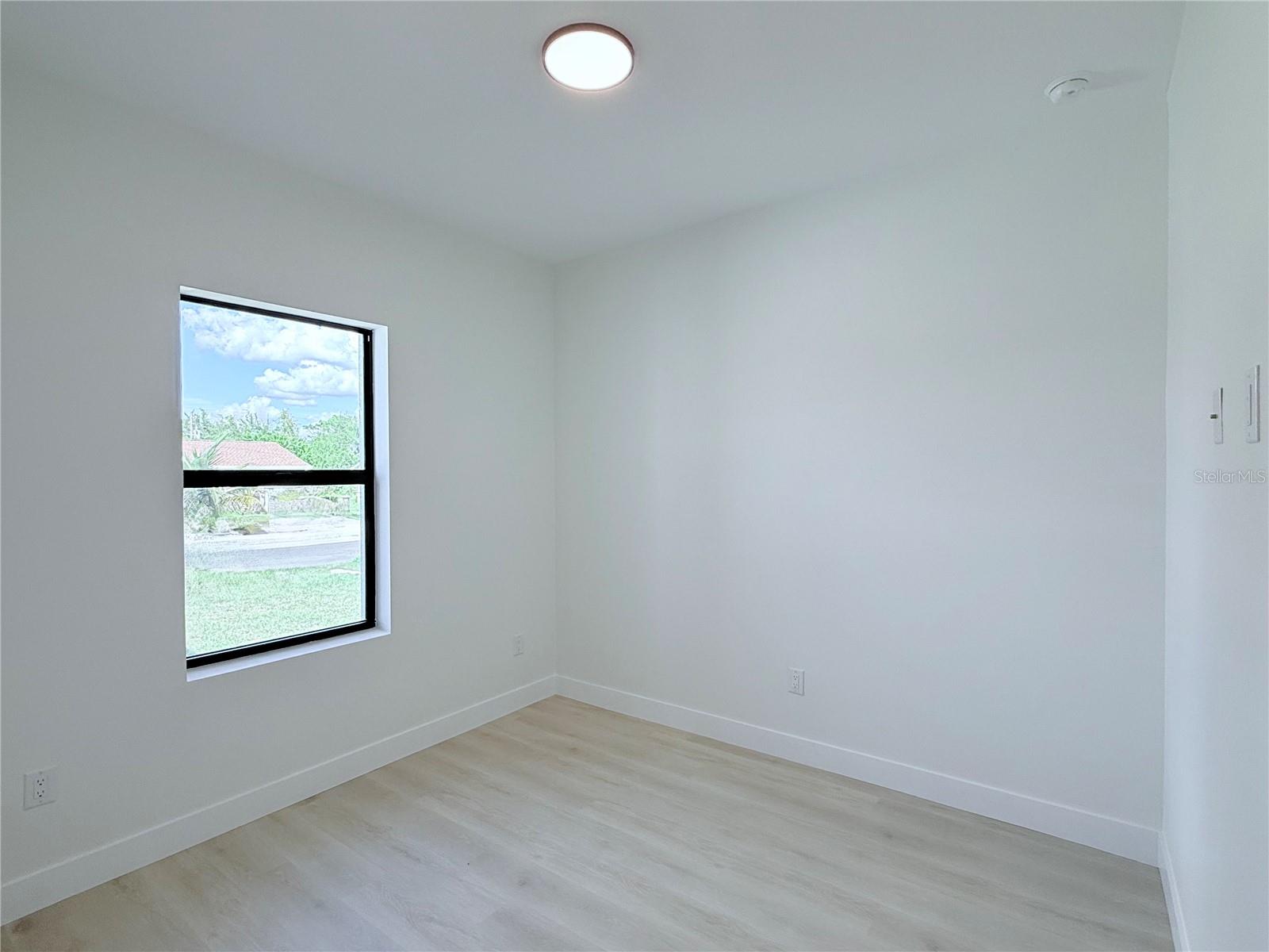 PORT CHARLOTTE SEC 084 - Residential Income