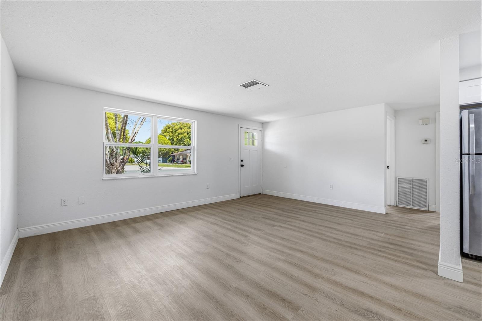 Z HEIGHTS 1ST ADD - Residential