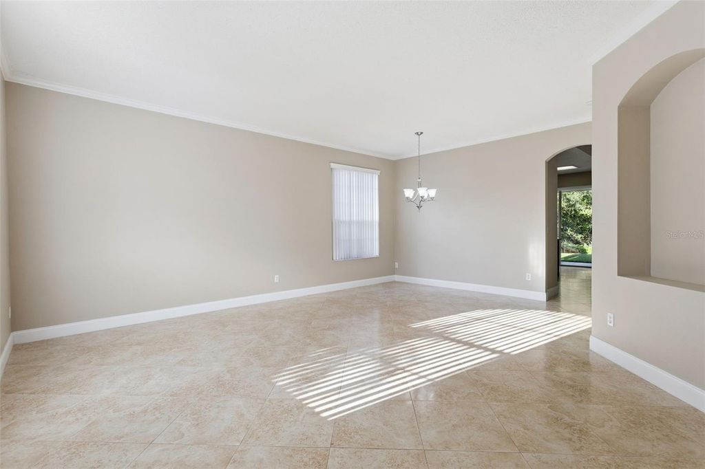 Photo of 950 Jade Forest Avenue, Orlando, FL 32828 (MLS # G5103121)