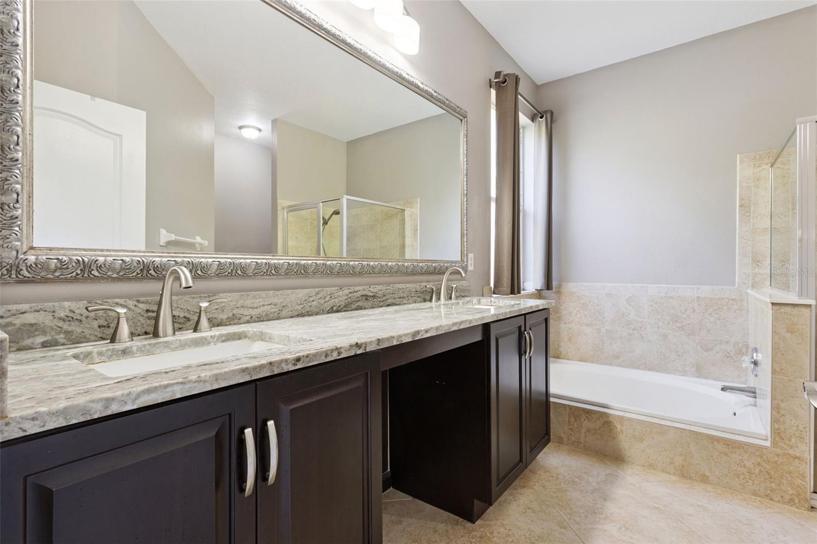 950 JADE FOREST AVENUE