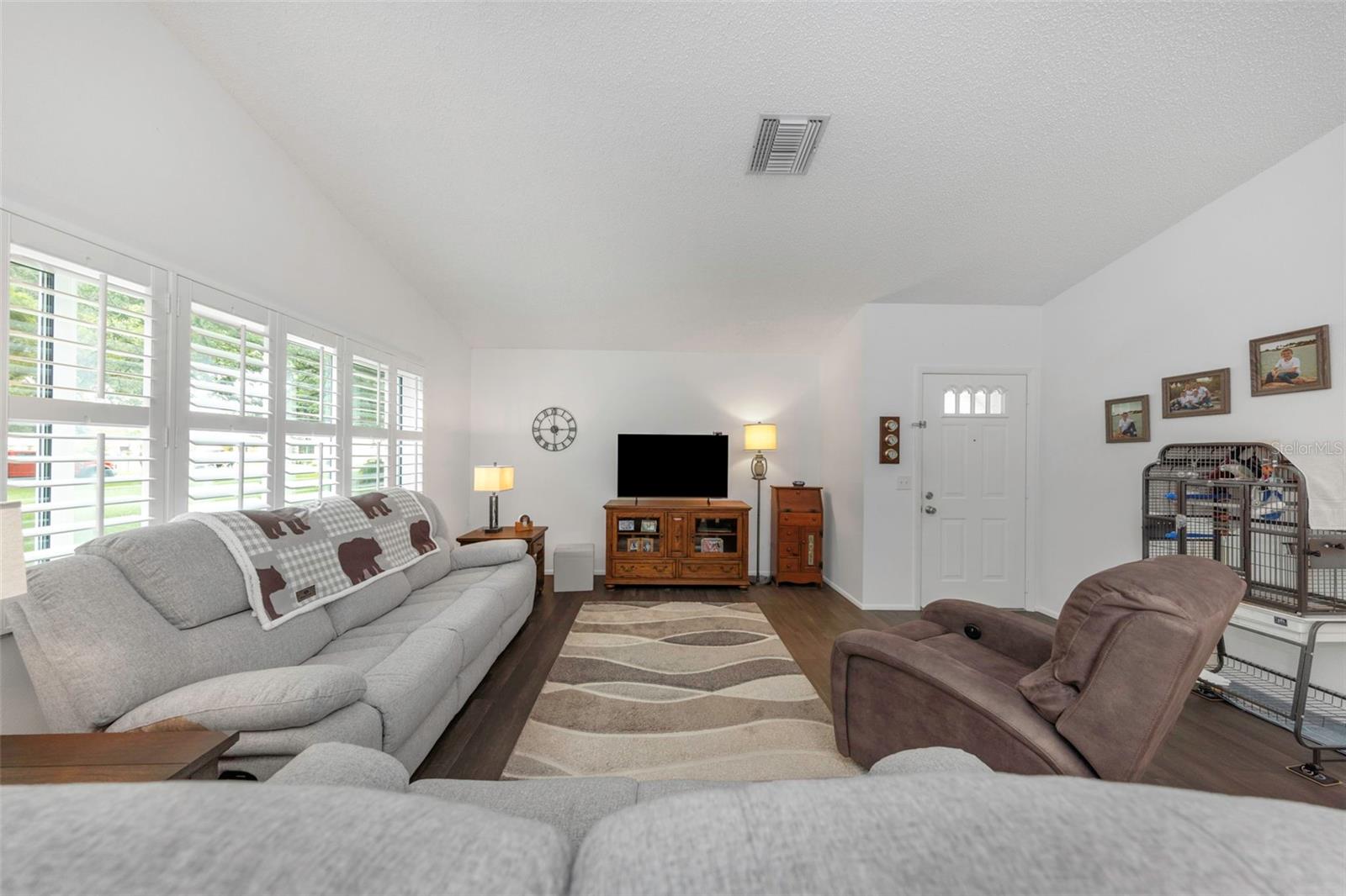 4866 ENFIELD COURT