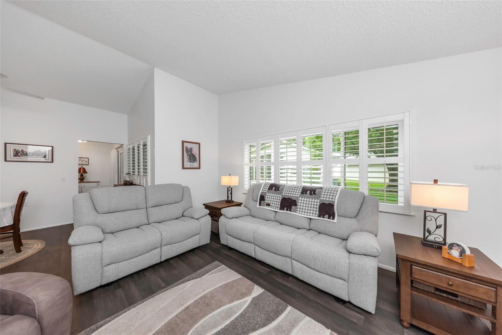4866 ENFIELD COURT