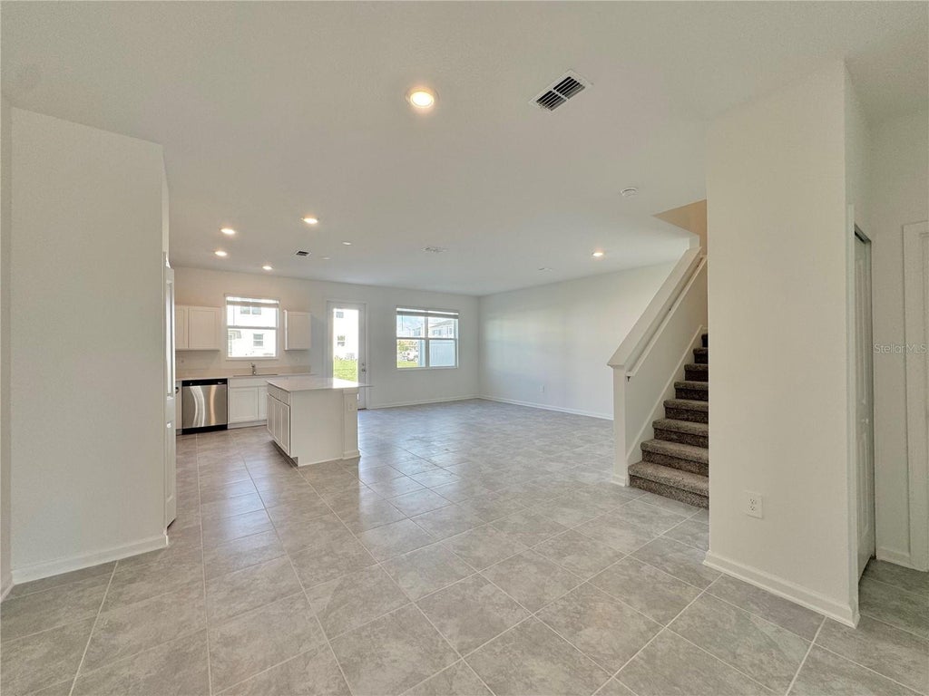 Photo of 106 Nine Iron Drive, Davenport, FL 33896 (MLS # S5160404)