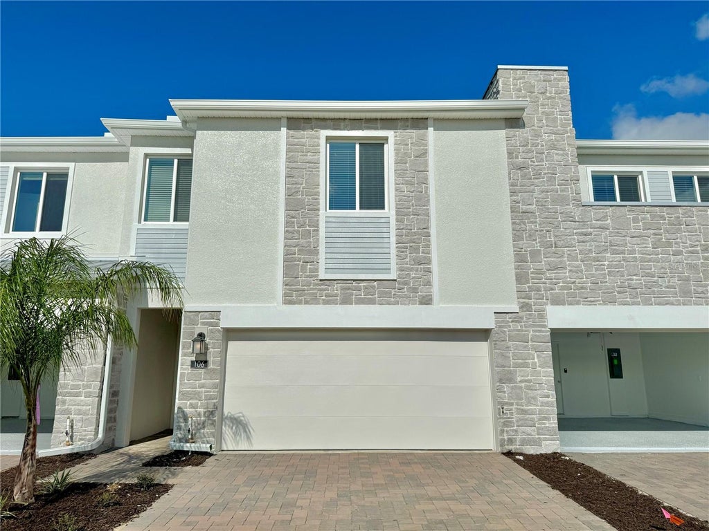 Photo of 106 Nine Iron Drive, Davenport, FL 33896 (MLS # S5160404)