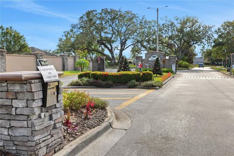 A home in WINTER HAVEN