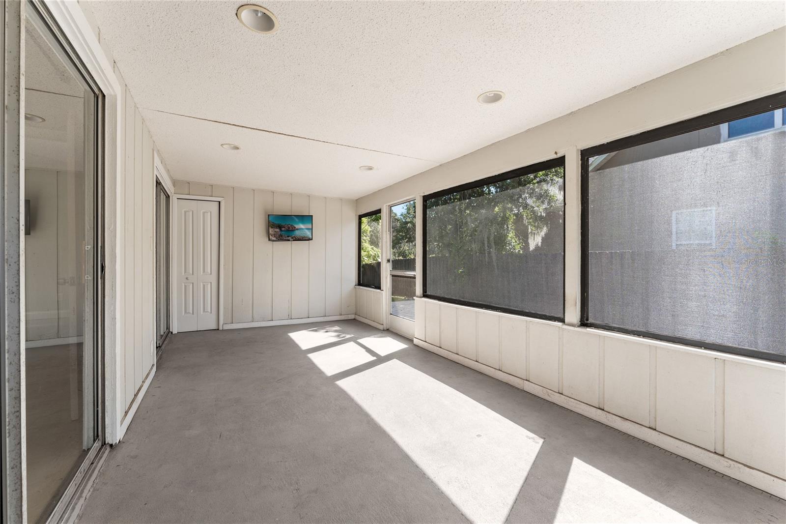 CASSA-VILLA HEIGHTS - Residential Lease