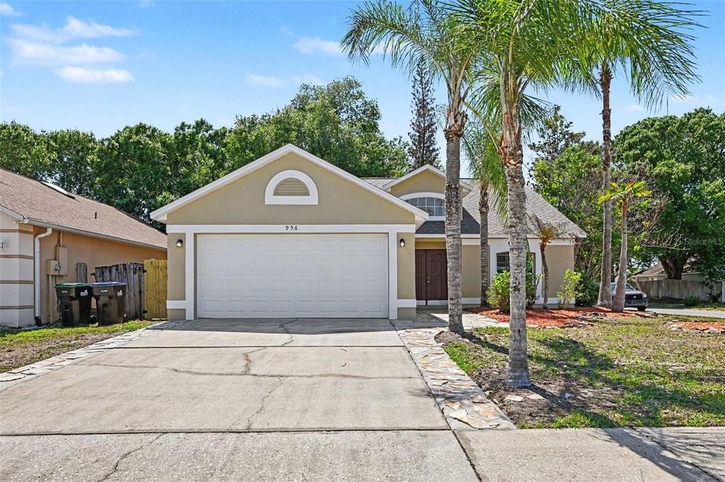 Photo of 956 Old Barn Road, Orlando, FL 32825 (MLS # O6404395)