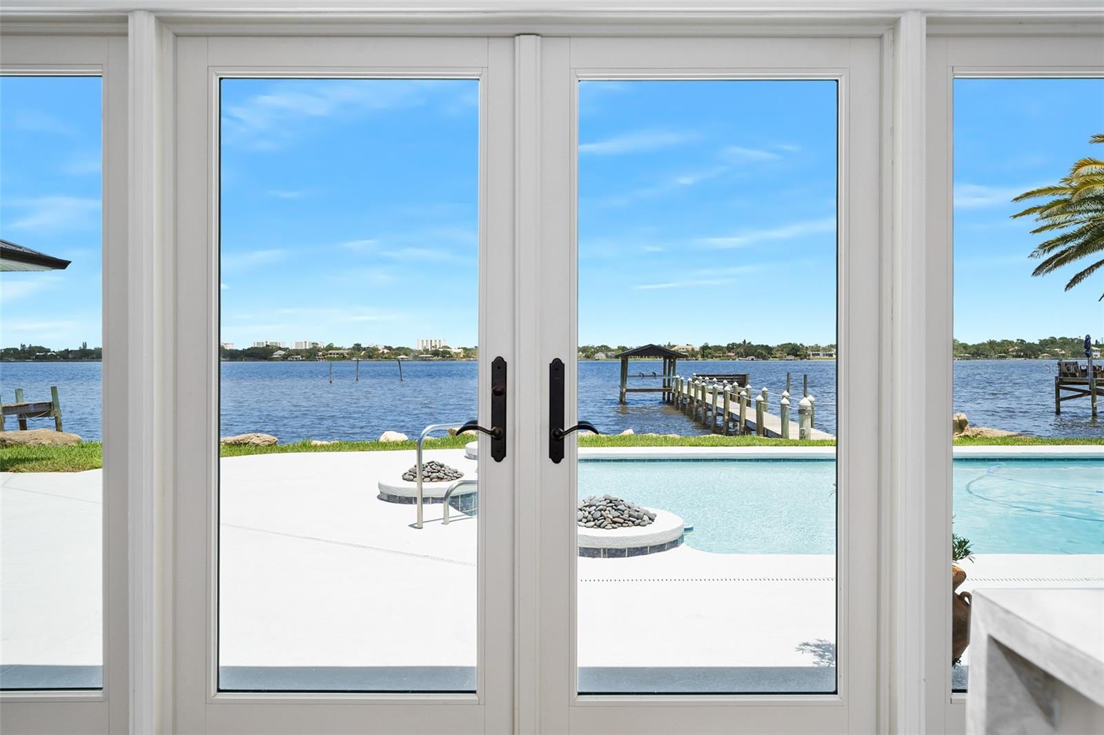 CAMEO POINT UNIT 02 - Residential