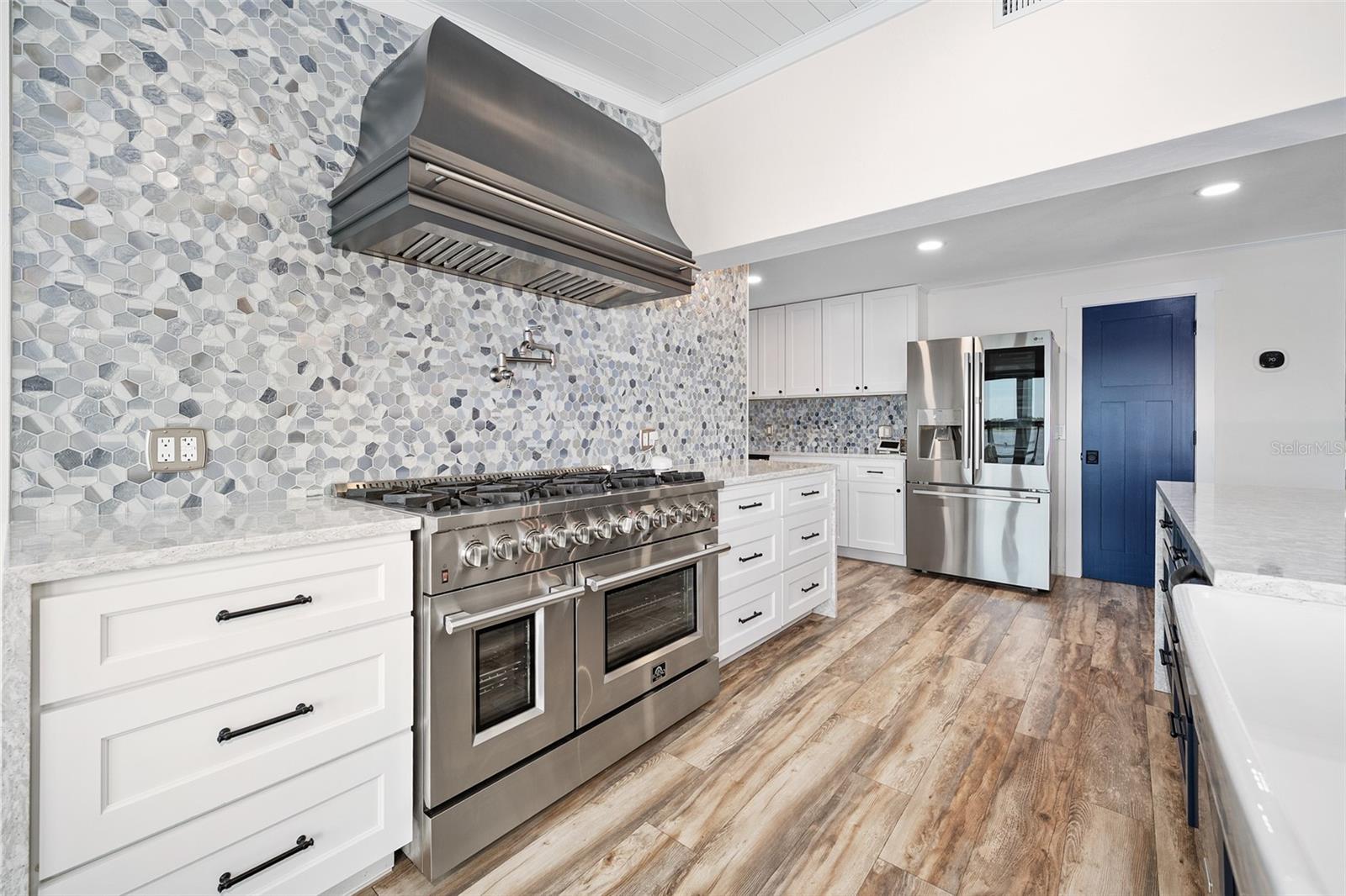 CAMEO POINT UNIT 02 - Residential
