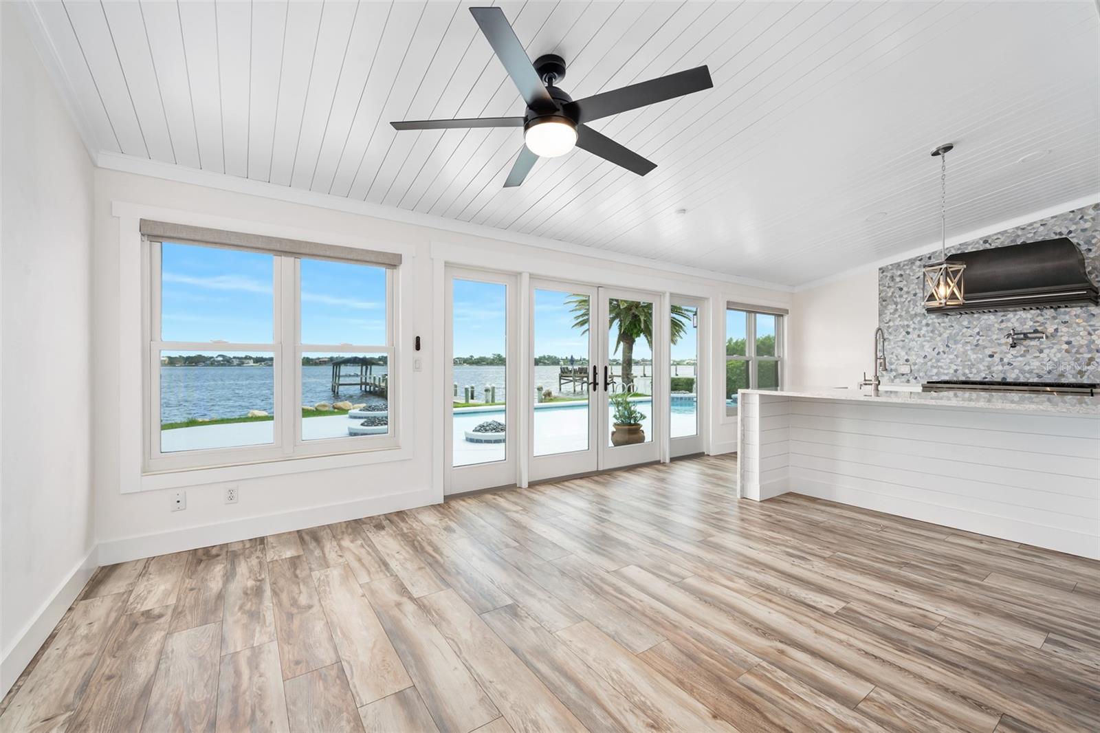 CAMEO POINT UNIT 02 - Residential