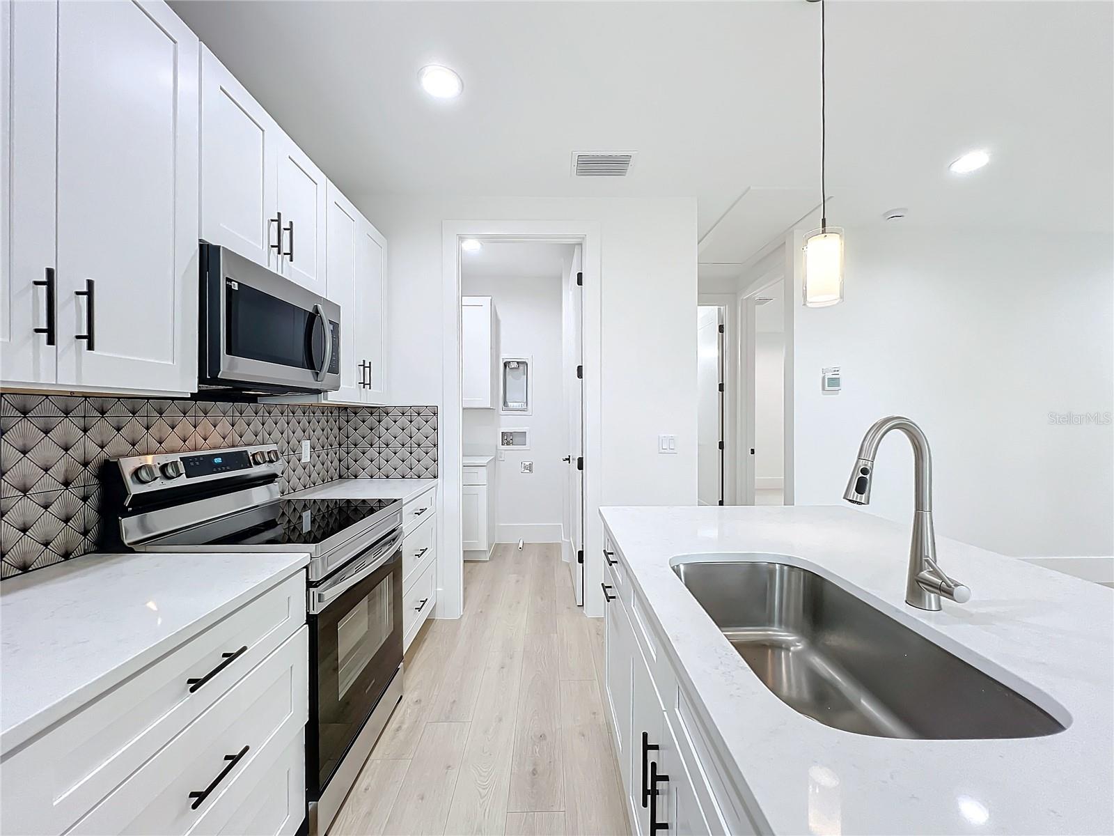 GOLFVIEW - Residential