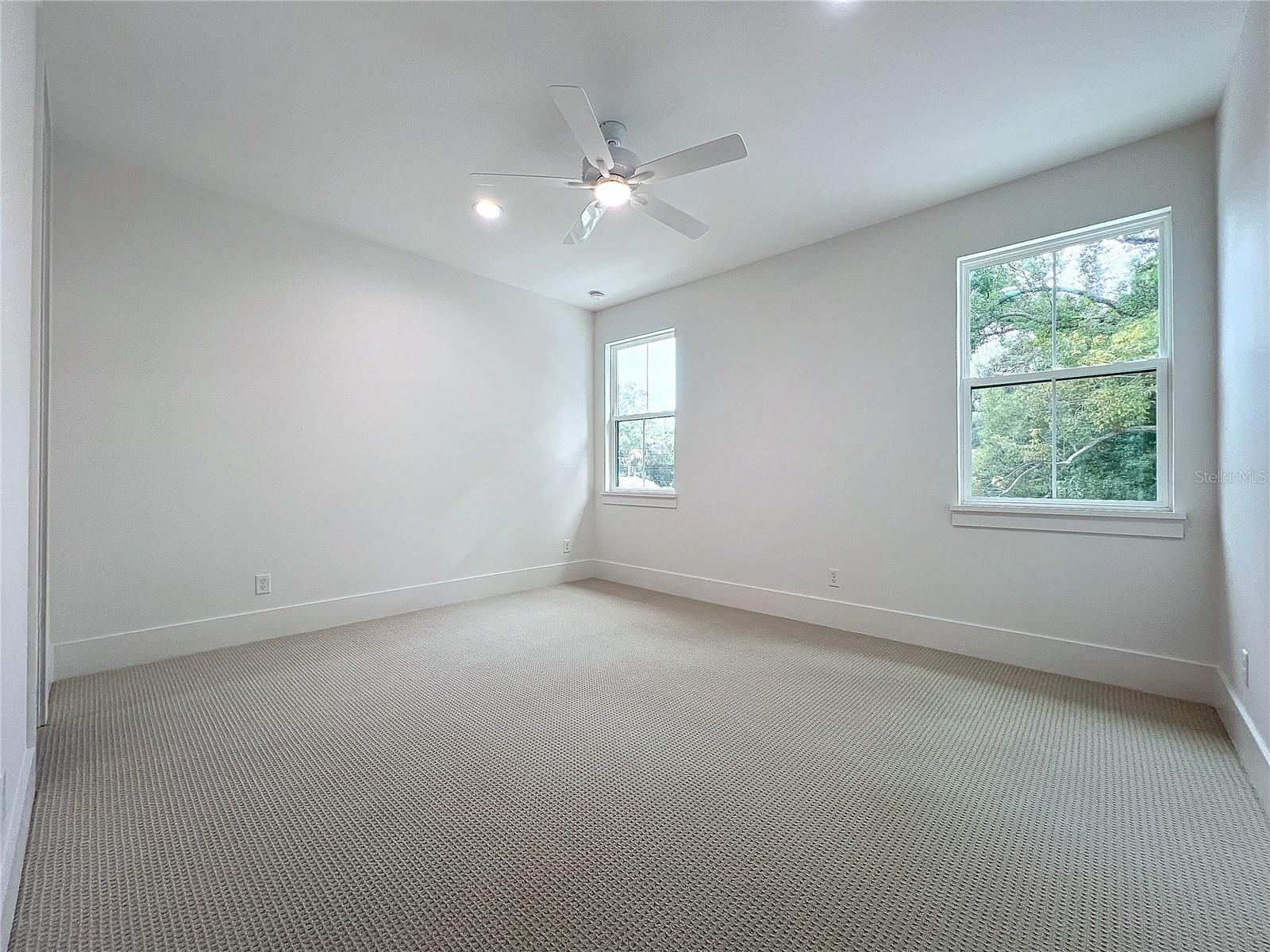 GOLFVIEW - Residential