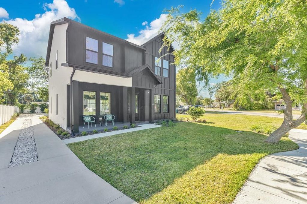 Photo of 3480 Fairway Lane, Orlando, FL 32804 (MLS # O6363731)