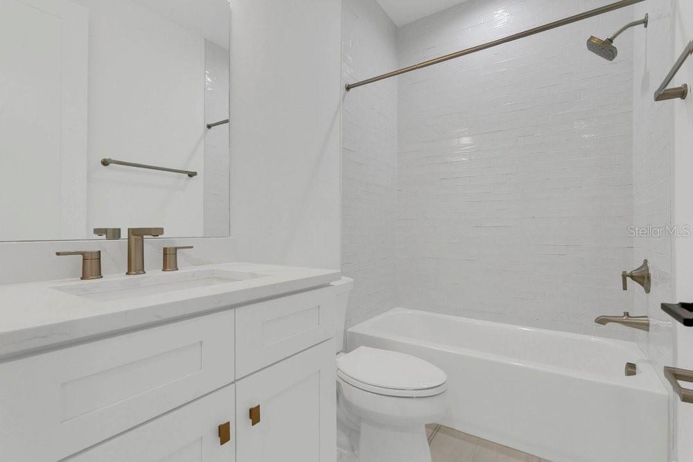 GOLFVIEW - Residential