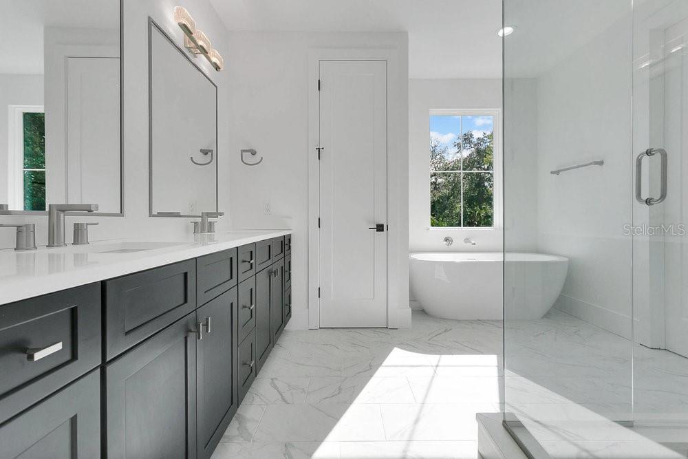 GOLFVIEW - Residential