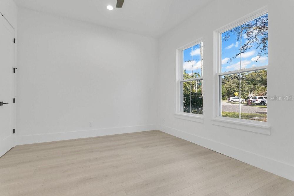 GOLFVIEW - Residential