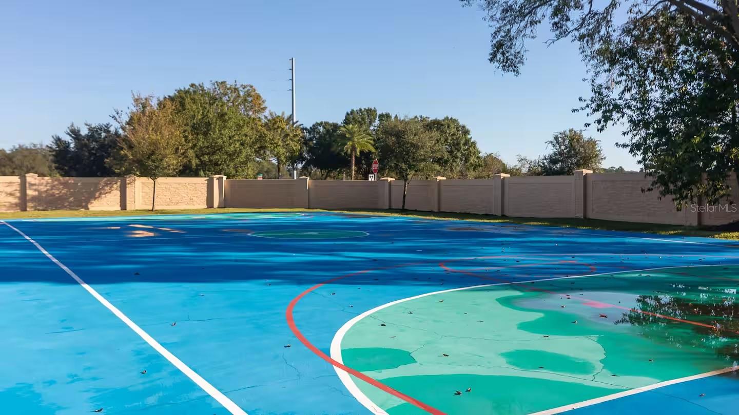 WEST LUCAYA VILLAGE - Residential