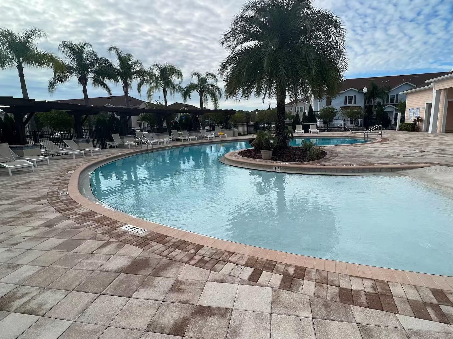 WEST LUCAYA VILLAGE - Residential