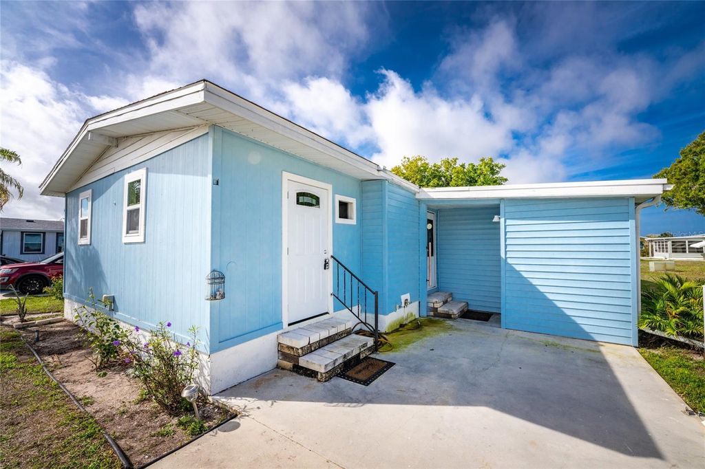 Photo of 6161 Oriole Boulevard, Englewood, FL 34224 (MLS # D6146352)