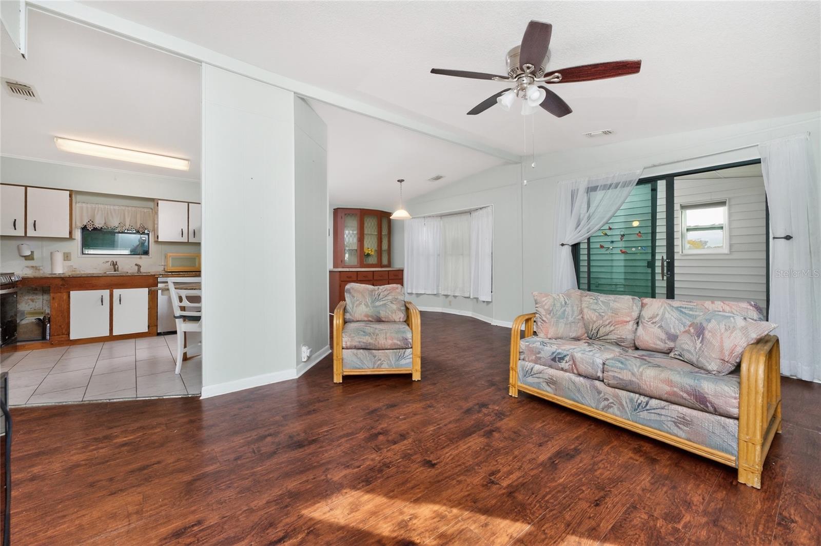 6161 ORIOLE BOULEVARD