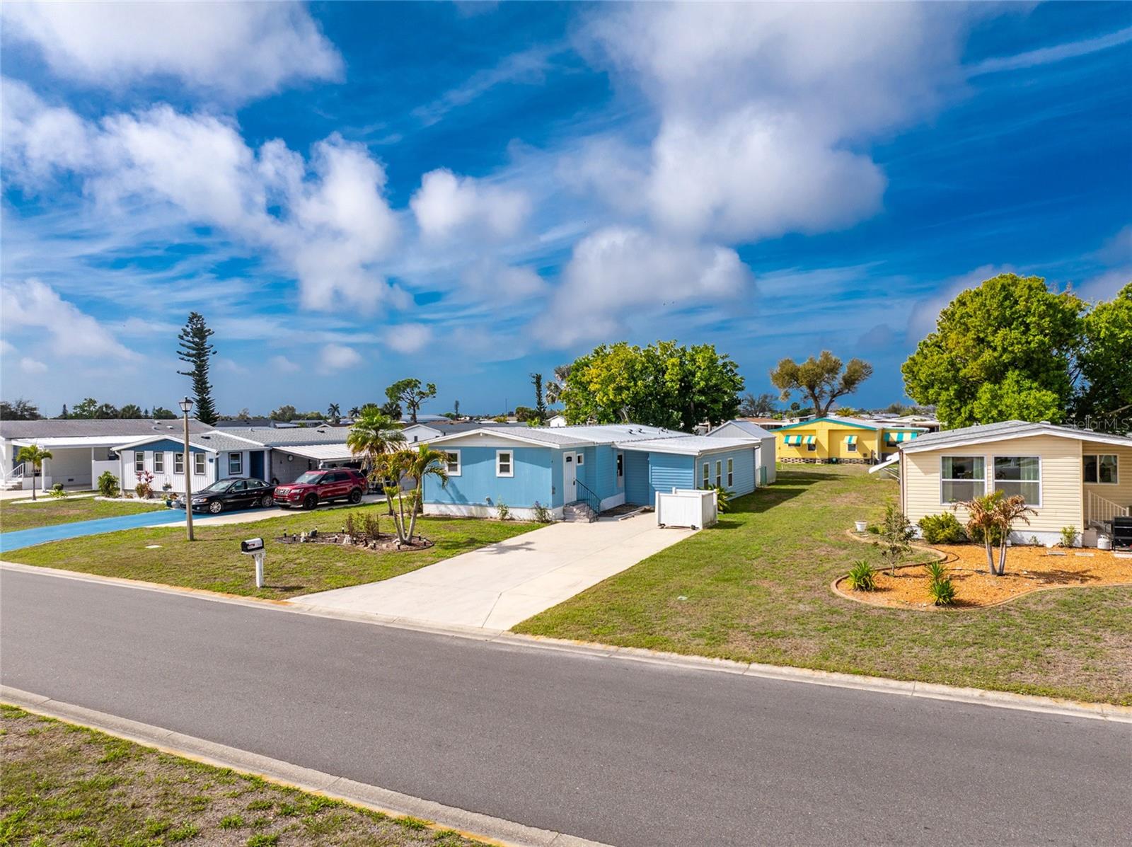 LEMON BAY ISLES PH 02 - Residential