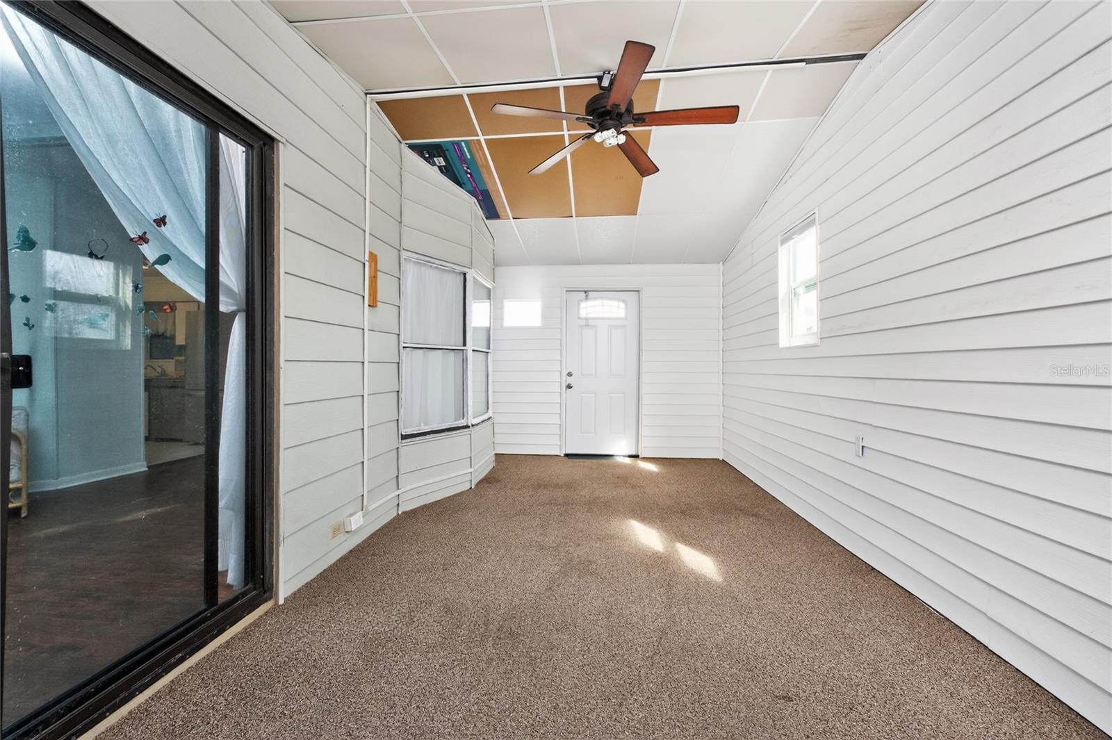 LEMON BAY ISLES PH 02 - Residential