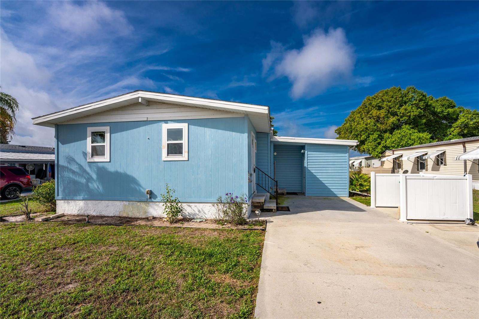 LEMON BAY ISLES PH 02 - Residential