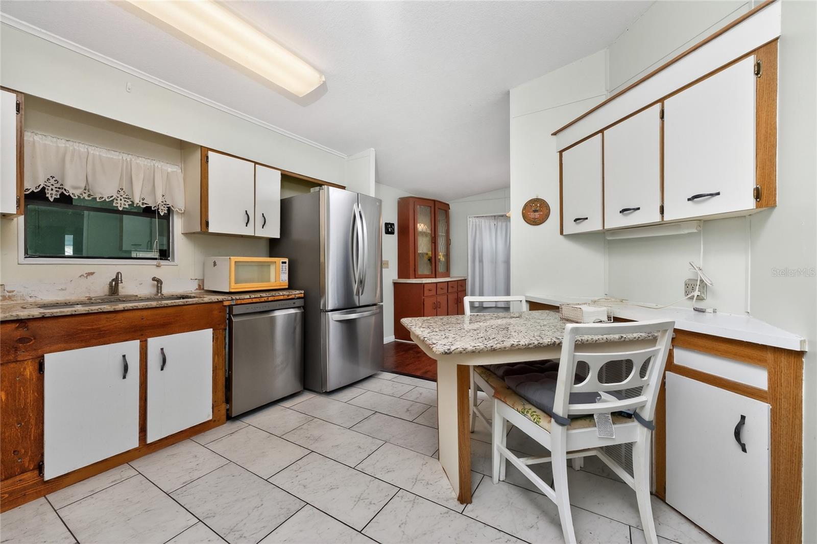 LEMON BAY ISLES PH 02 - Residential