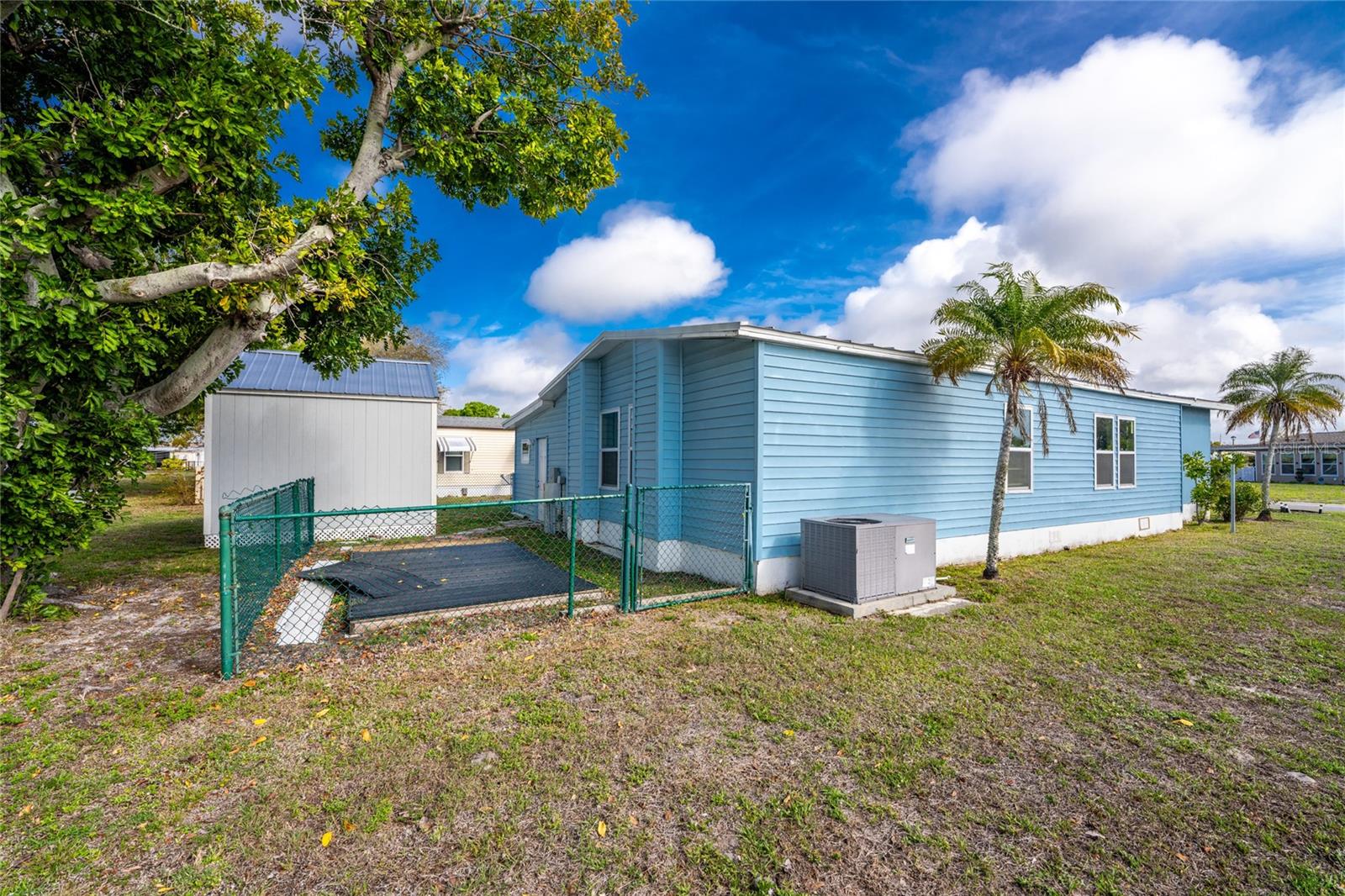 LEMON BAY ISLES PH 02 - Residential