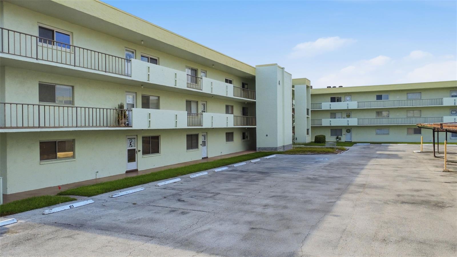 1130 N LAKE PARKER AVENUE A205