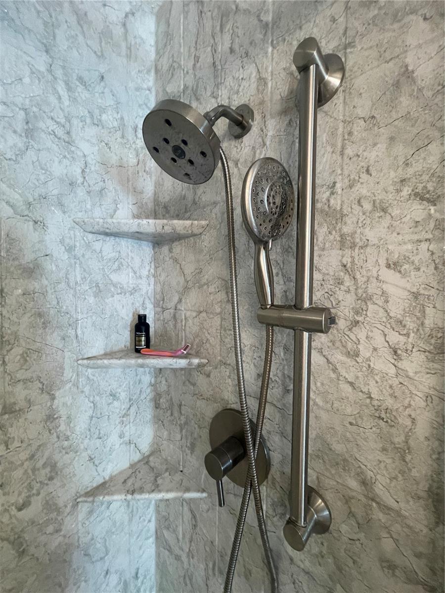 GARDENS THE CONDO - Residential Lease