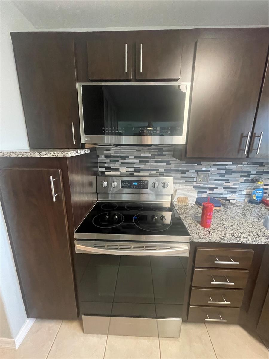 GARDENS THE CONDO - Residential Lease