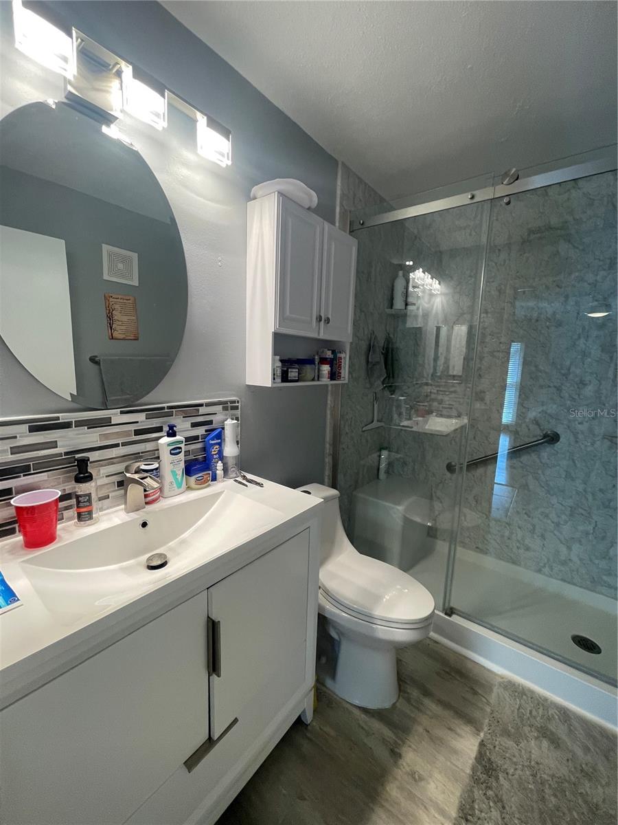 GARDENS THE CONDO - Residential Lease