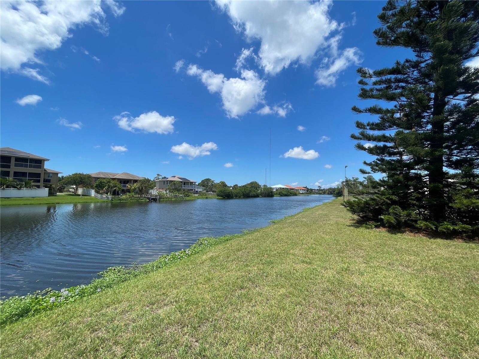 GARDENS THE CONDO - Residential Lease