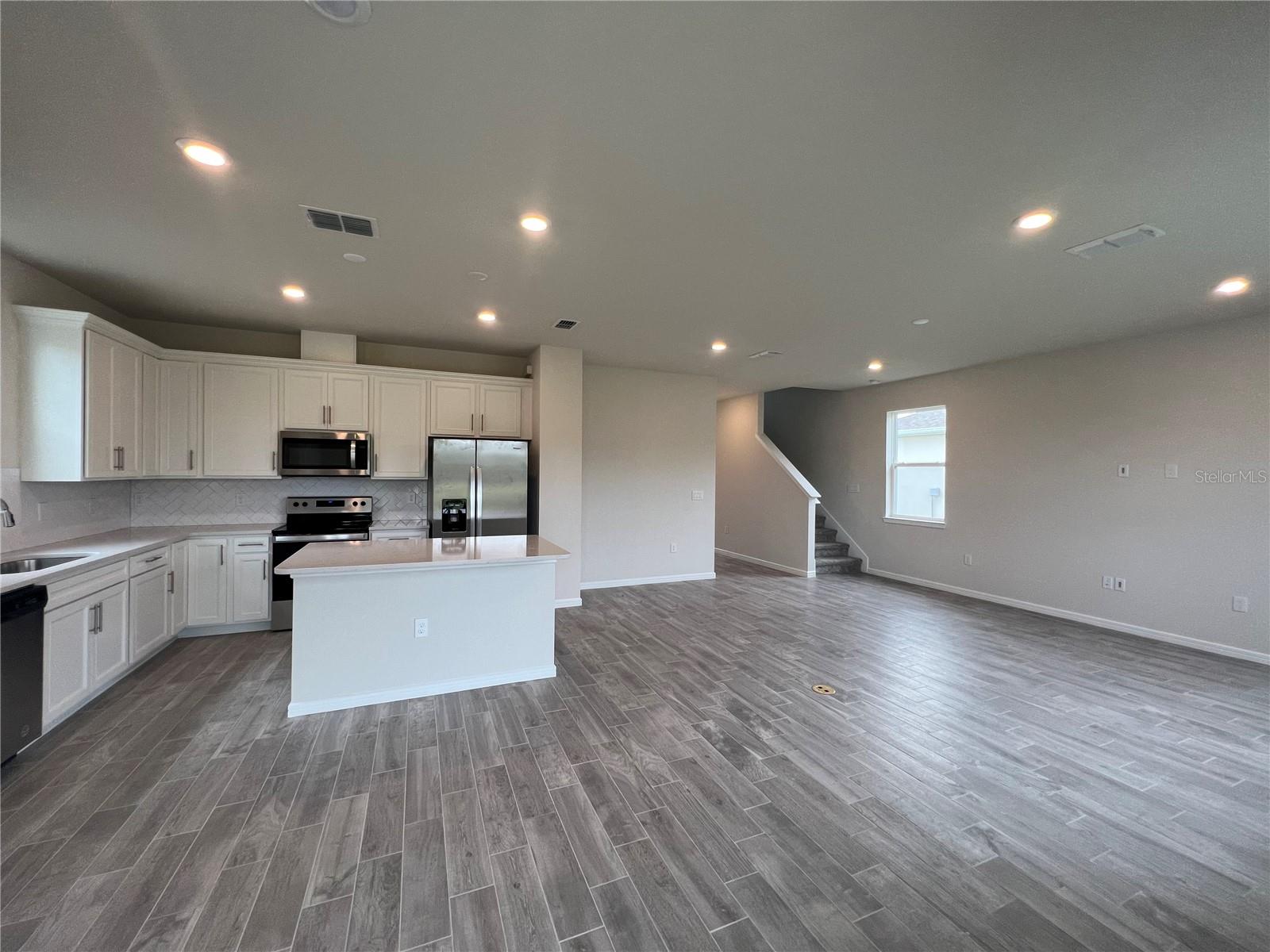 SERENOA LAKES - Residential