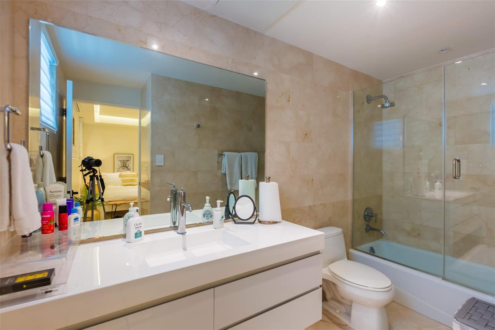 AZURE BEACH - Residential